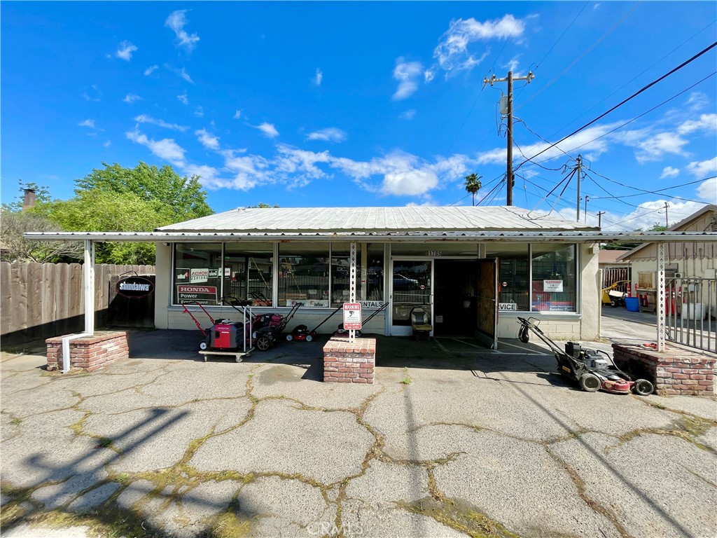 1785 E 21st Street Property Photo 1