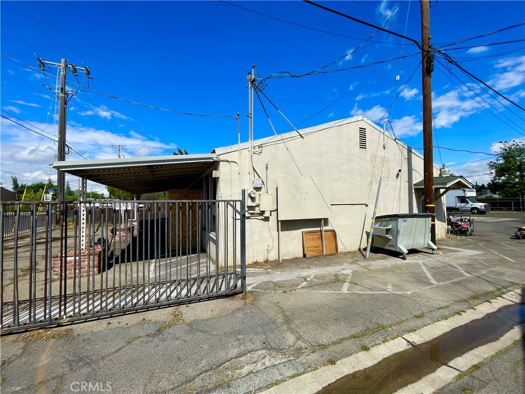 1785 E 21st Street Property Photo 6