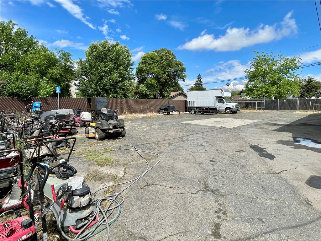 1785 E 21st Street Property Photo 15