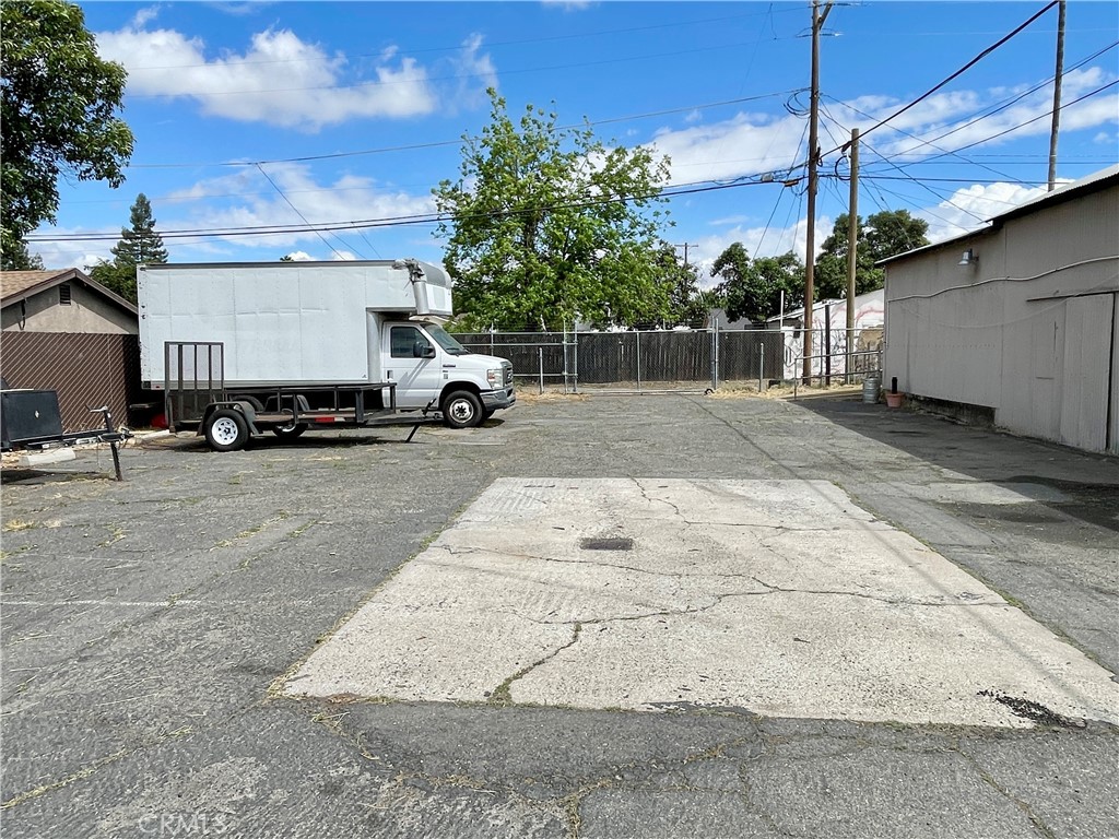 1785 E 21st Street Property Photo 16