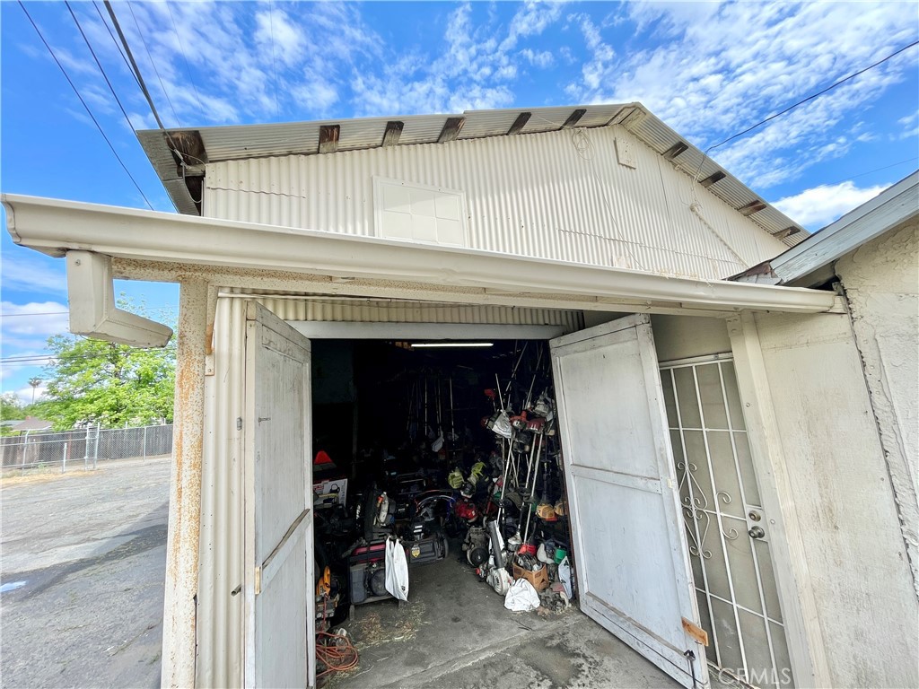 1785 E 21st Street Property Photo 21
