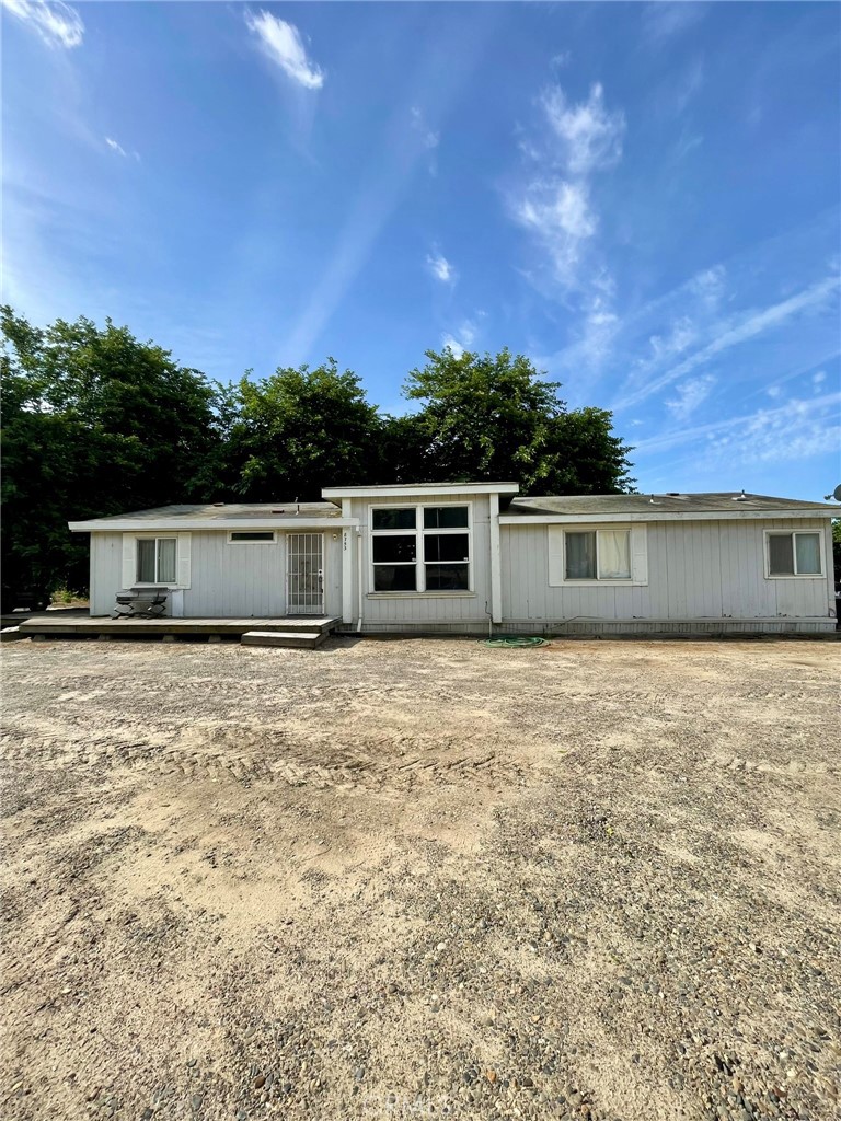 8753 Rose Ave. Property Photo 1
