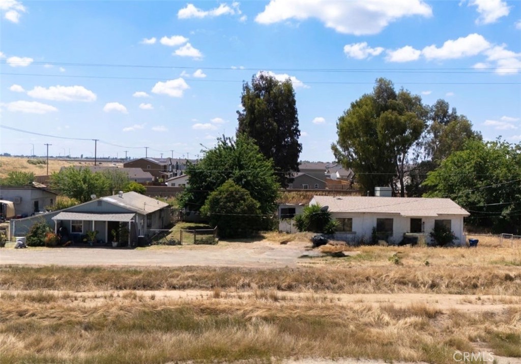3411 Baker Property Photo 5