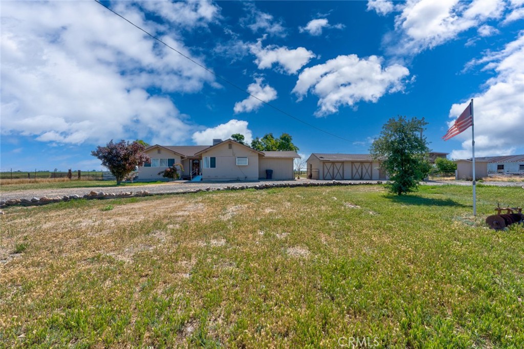 17626 Britto Road Property Photo 6
