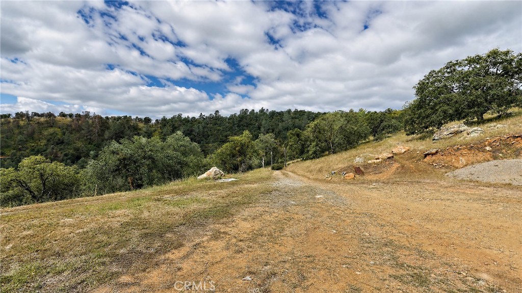 5616 Gold Creek Property Photo 8