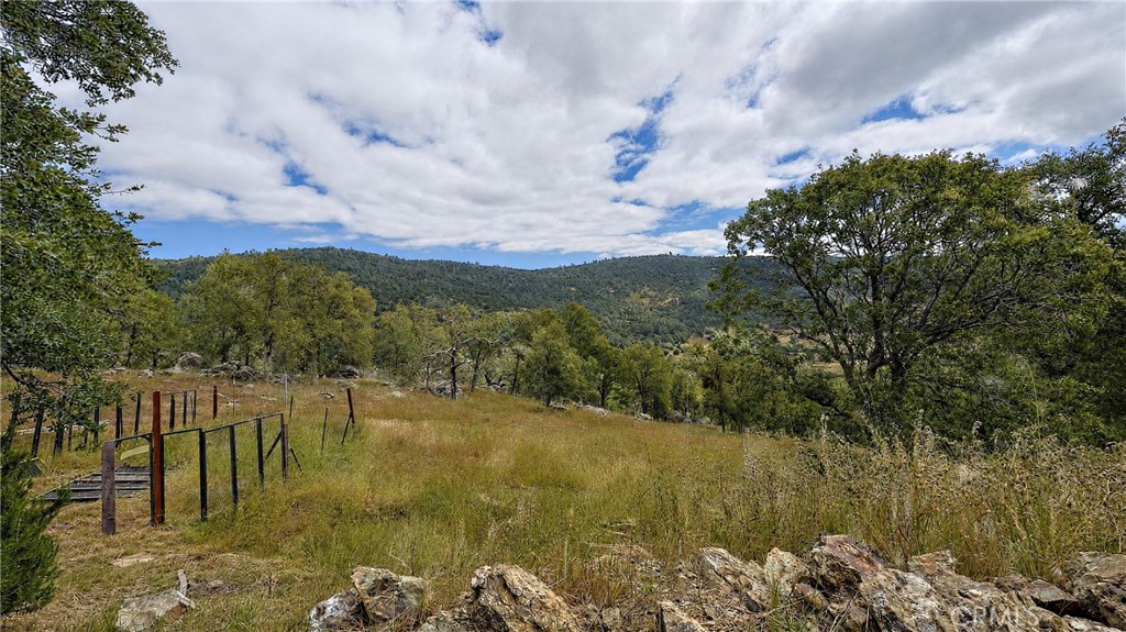 5616 Gold Creek Property Photo 17