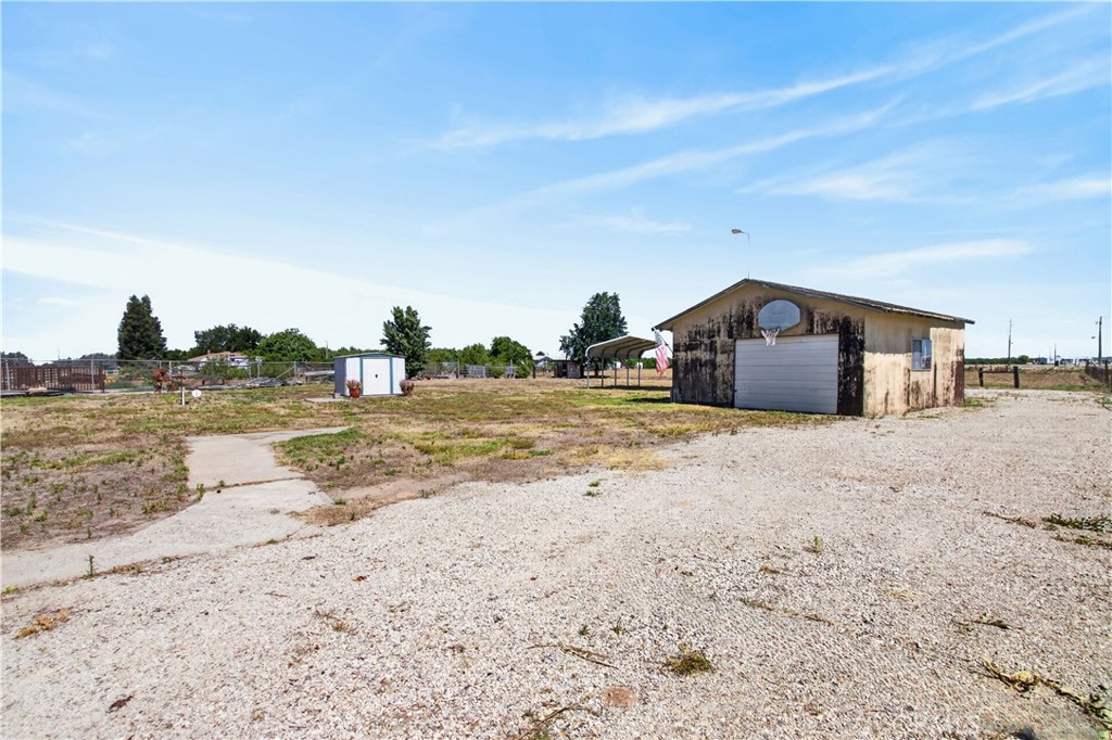 3650 Santa Fe Property Photo 6