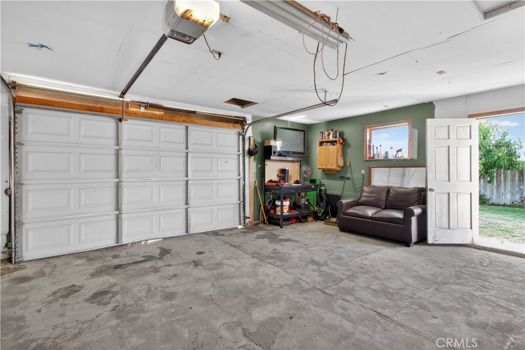 1719 Liberty Property Photo 29
