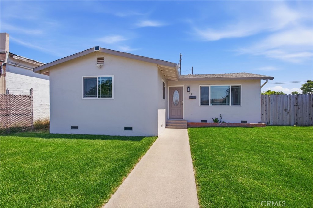341 2nd Property Photo 2