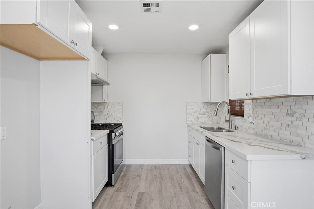 341 2nd Property Photo 6