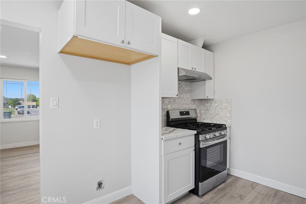 341 2nd Property Photo 7