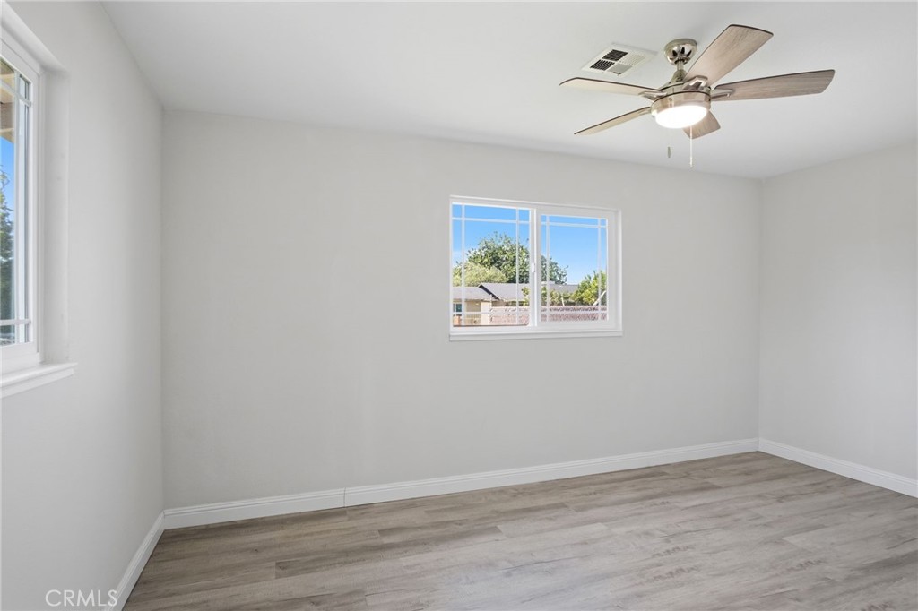 341 2nd Property Photo 13
