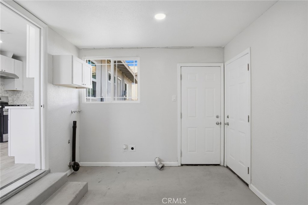341 2nd Property Photo 15