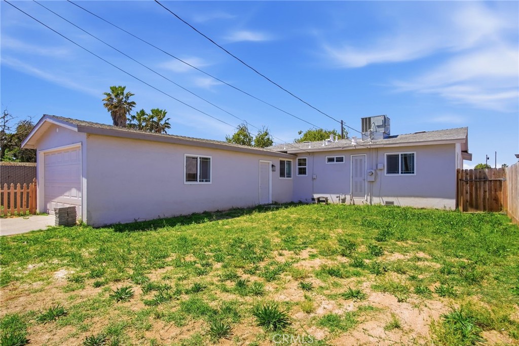 341 2nd Property Photo 18