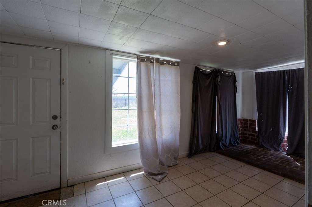7251 Plainsburg Road Property Photo 6