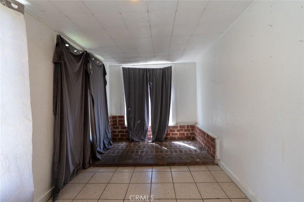 7251 Plainsburg Road Property Photo 7