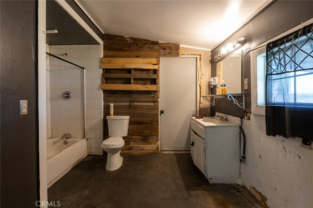 7251 Plainsburg Road Property Photo 32