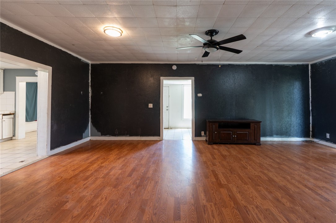 7251 Plainsburg Road Property Photo 12