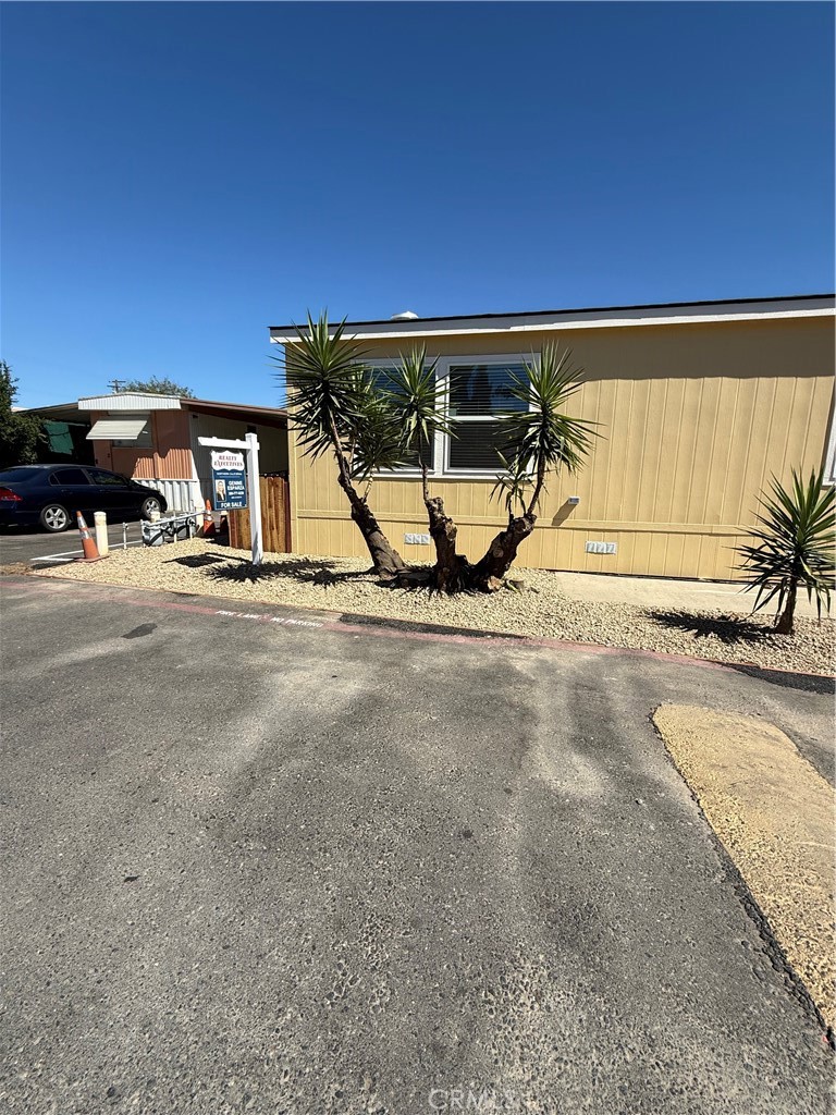 200 Santa Fe Drive 3 Property Photo 3