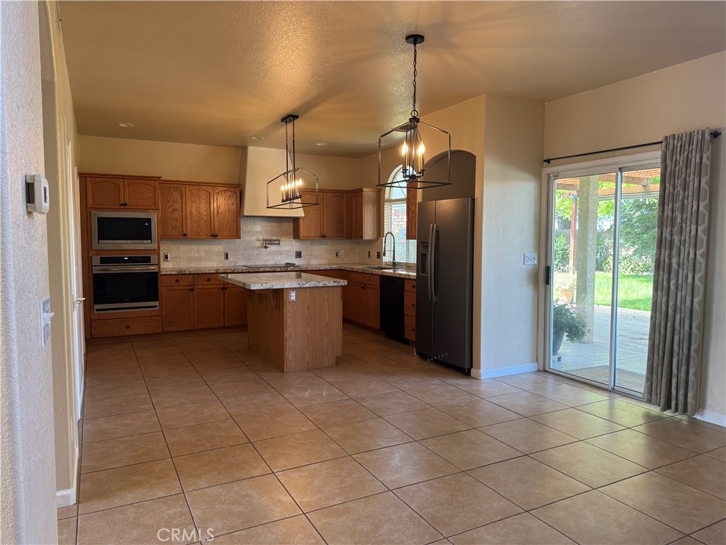 5170 Coronado Street Property Photo 7