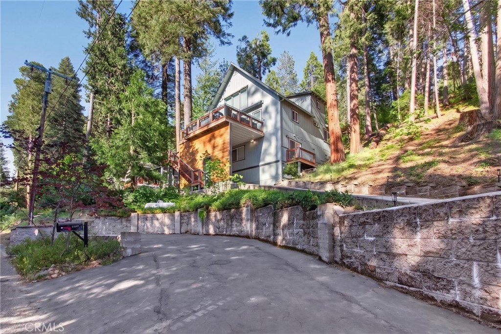 22437 Robin Hood Property Photo 2