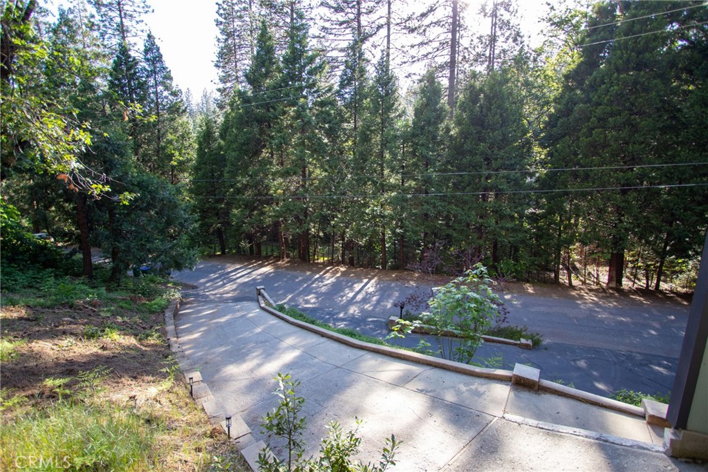 22437 Robin Hood Property Photo 4