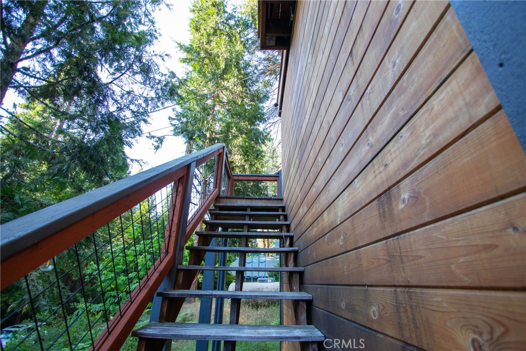 22437 Robin Hood Property Photo 6