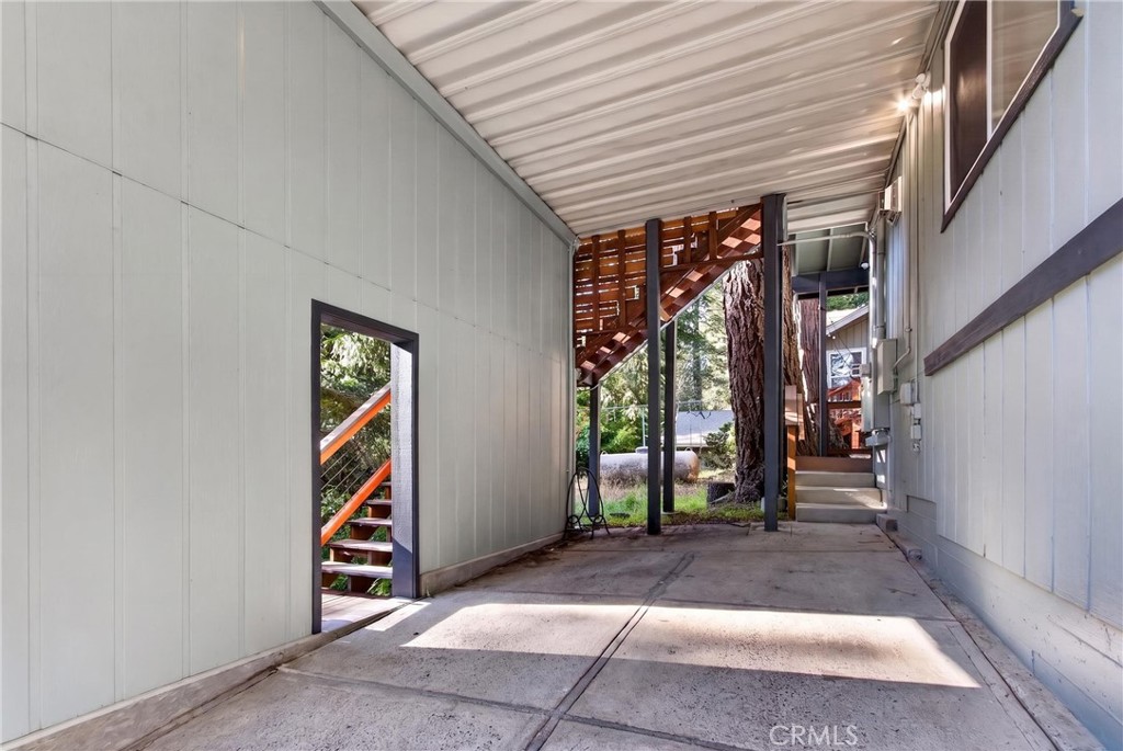 22437 Robin Hood Property Photo 8
