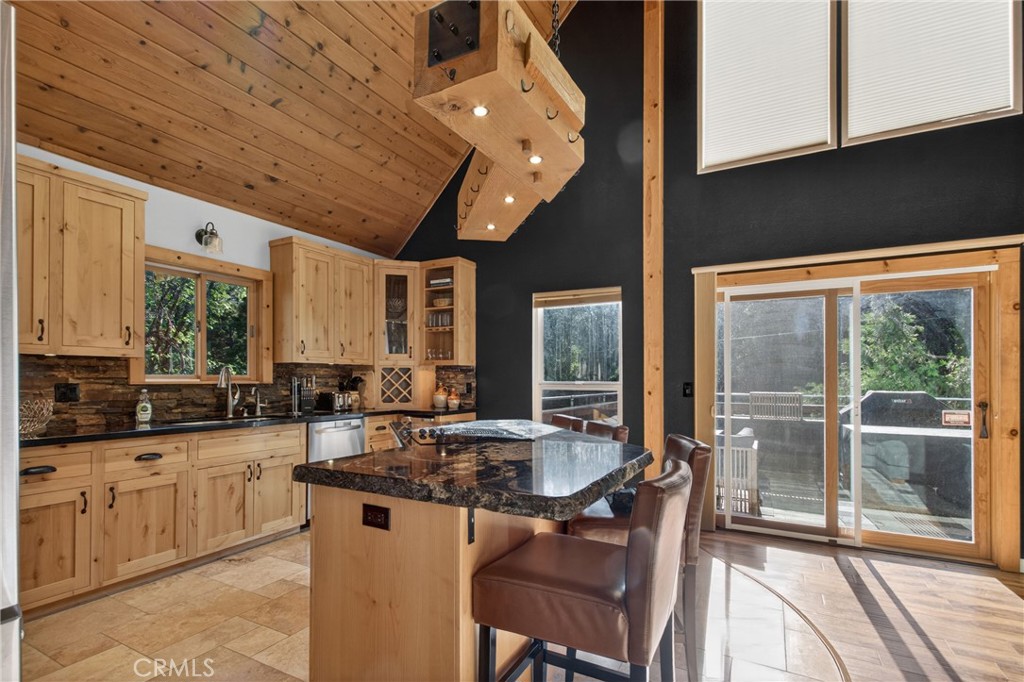 22437 Robin Hood Property Photo 15