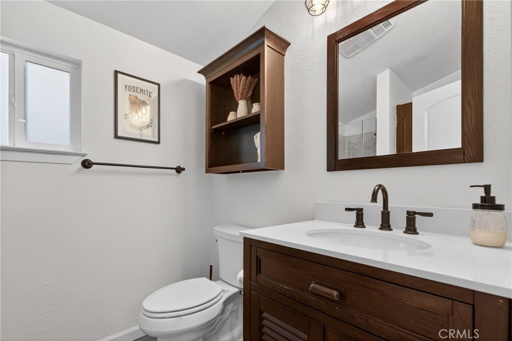 22437 Robin Hood Property Photo 26