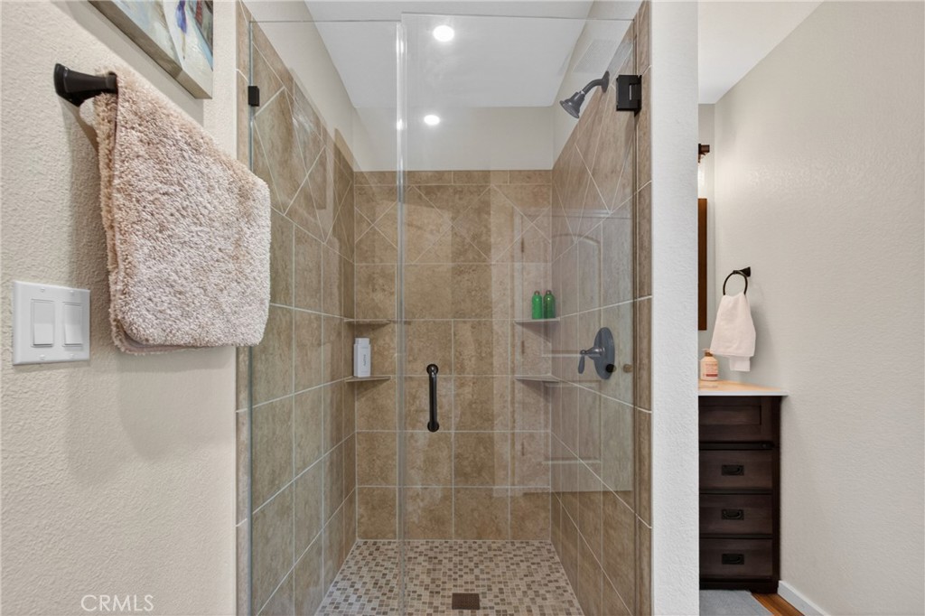 22437 Robin Hood Property Photo 37