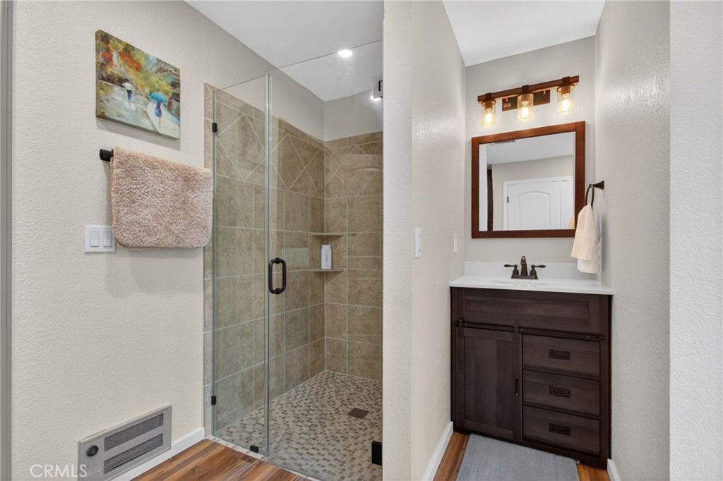 22437 Robin Hood Property Photo 38