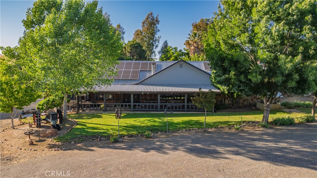 7428 Hornitos Road Property Photo 4