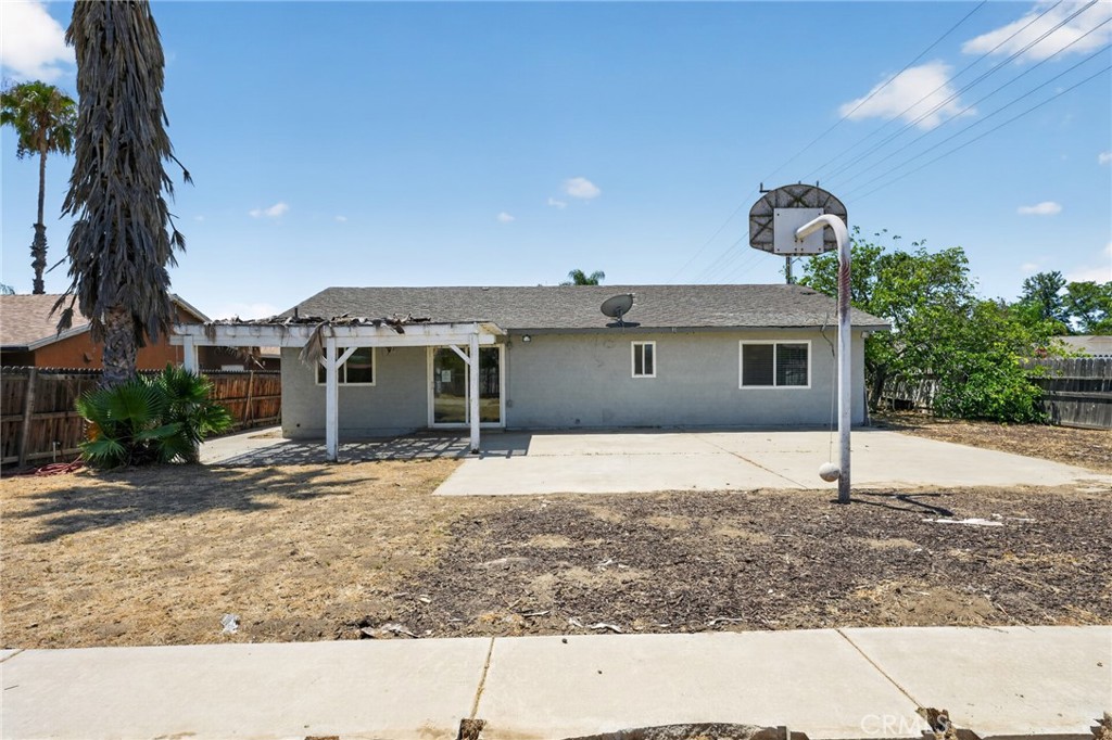 498 Serrana Property Photo 4