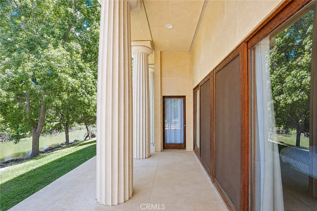 2021 W Property Photo 9