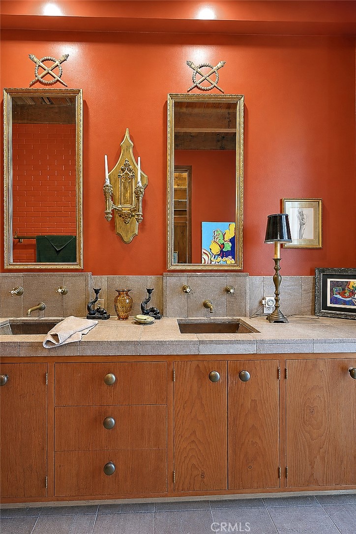 2021 W Property Photo 53