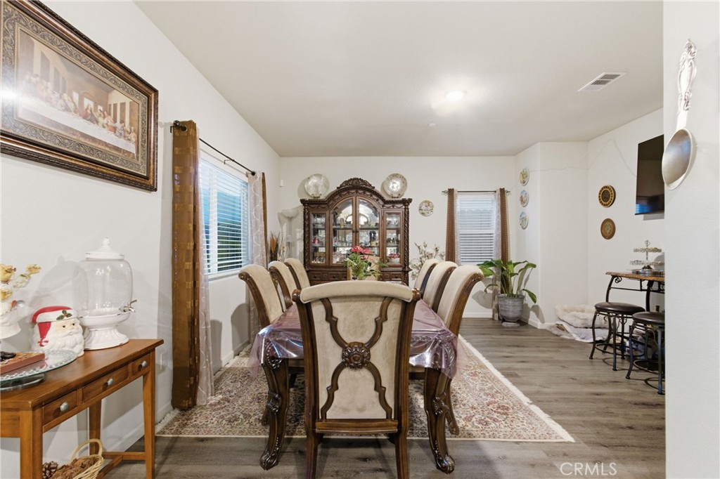 693 Cadiz Avenue Property Photo 8
