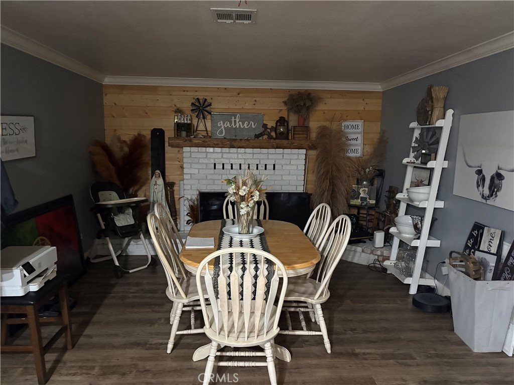 2350 Angelus Court Property Photo 3