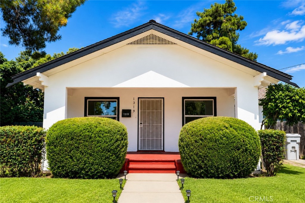 1319 3rd Street Property Photo 4