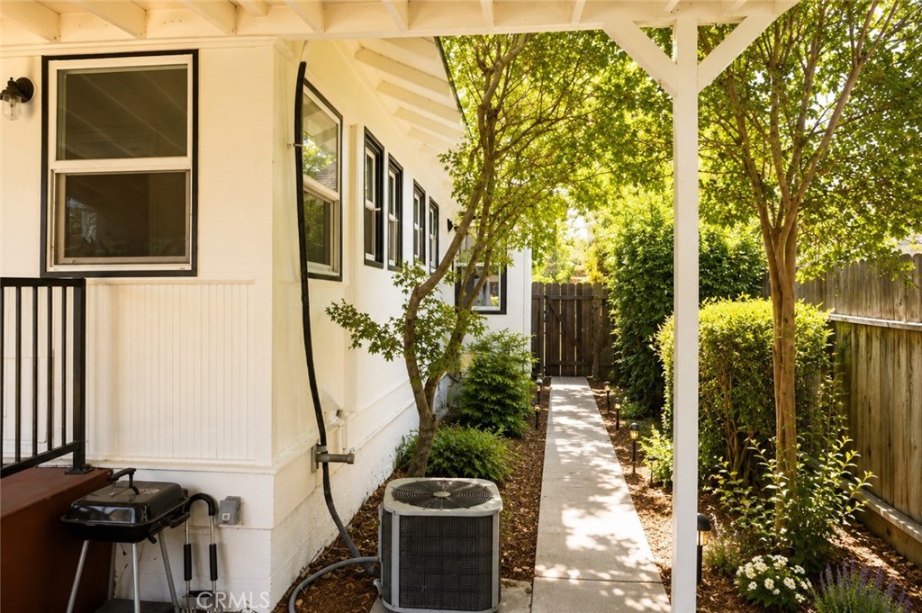 1319 3rd Street Property Photo 17