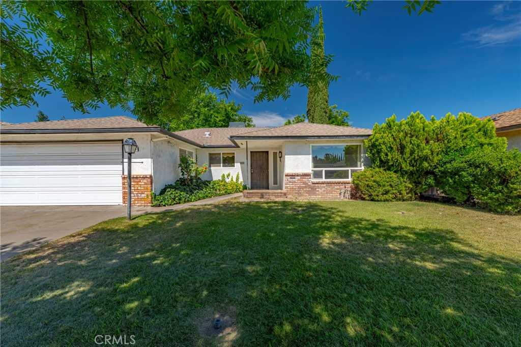 2949 Hillcrest Property Photo 4