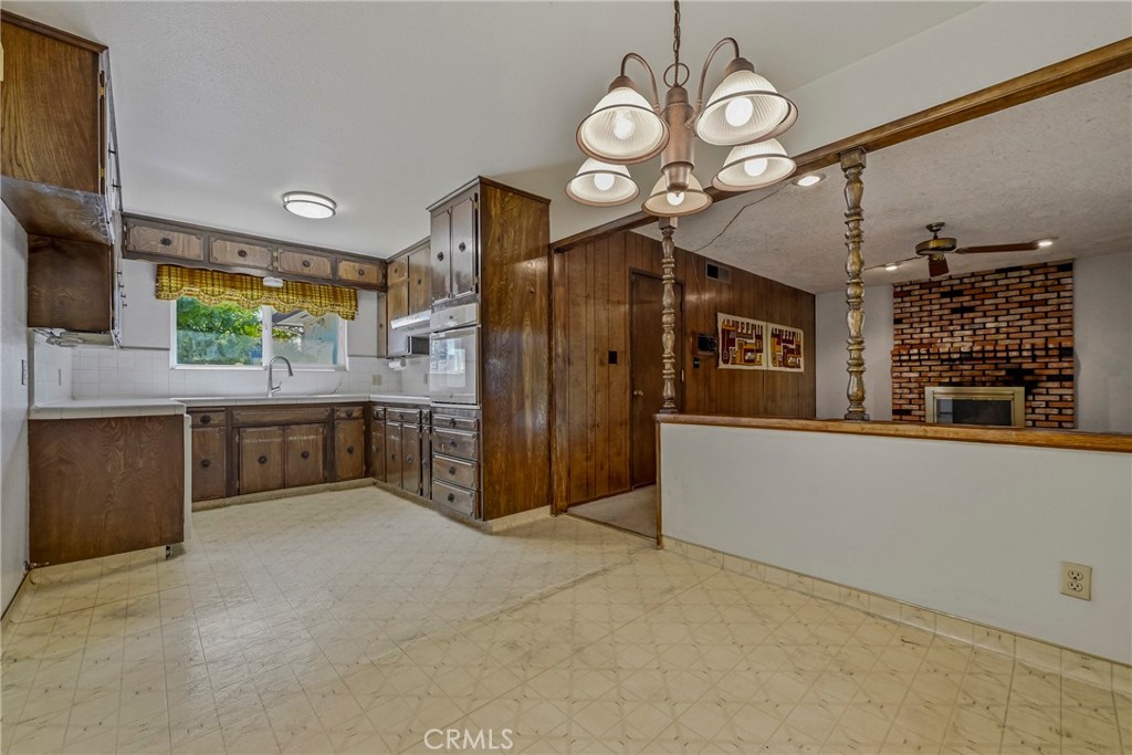 2949 Hillcrest Property Photo 21