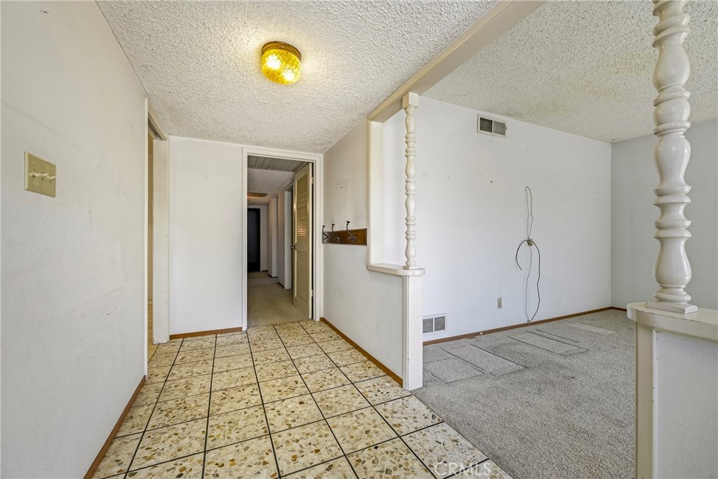 2949 Hillcrest Property Photo 22