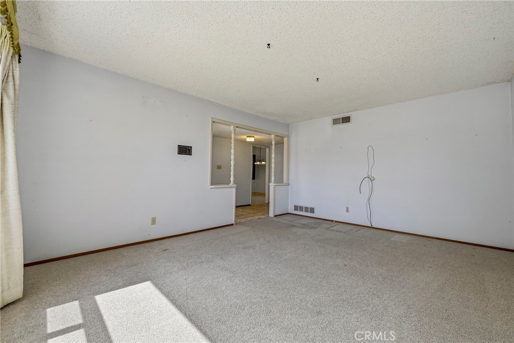 2949 Hillcrest Property Photo 28