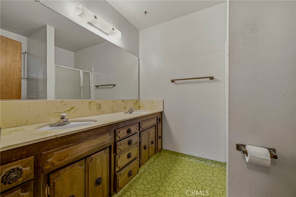 2949 Hillcrest Property Photo 39