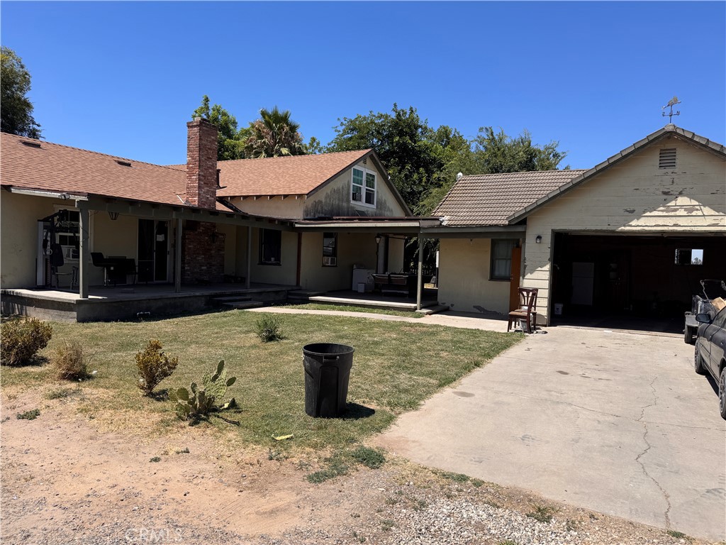 8576 Olive Property Photo 1