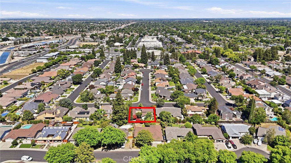 1421 El Pueblo Drive Property Photo 37