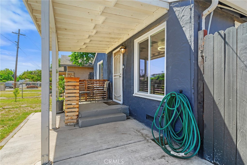 4531 Magnolia Property Photo 6