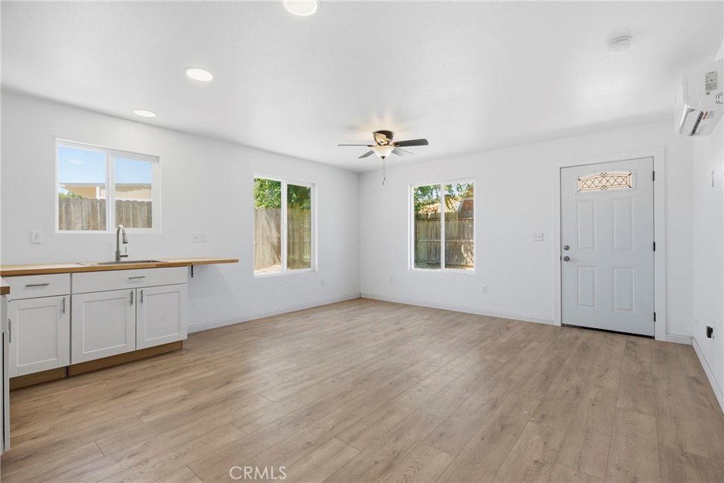 4531 Magnolia Property Photo 23