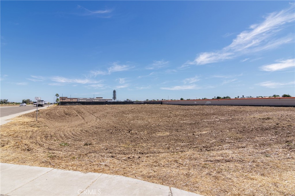 216 Commerce Property Photo 14